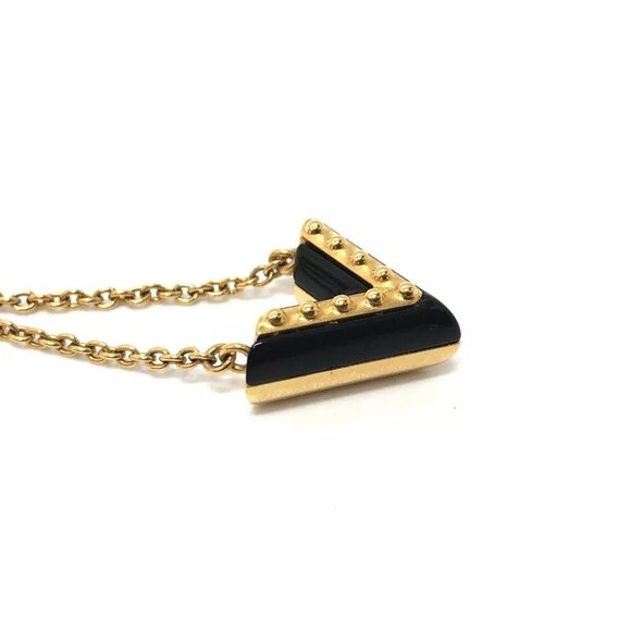 LOUIS VUITTON LV circle Essential V Pendant Necklace - Picture 6 of 11